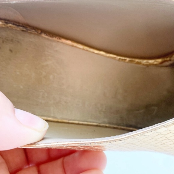 Burberry peep toe snakeskin pump size 9.5 - Picture 4 of 7